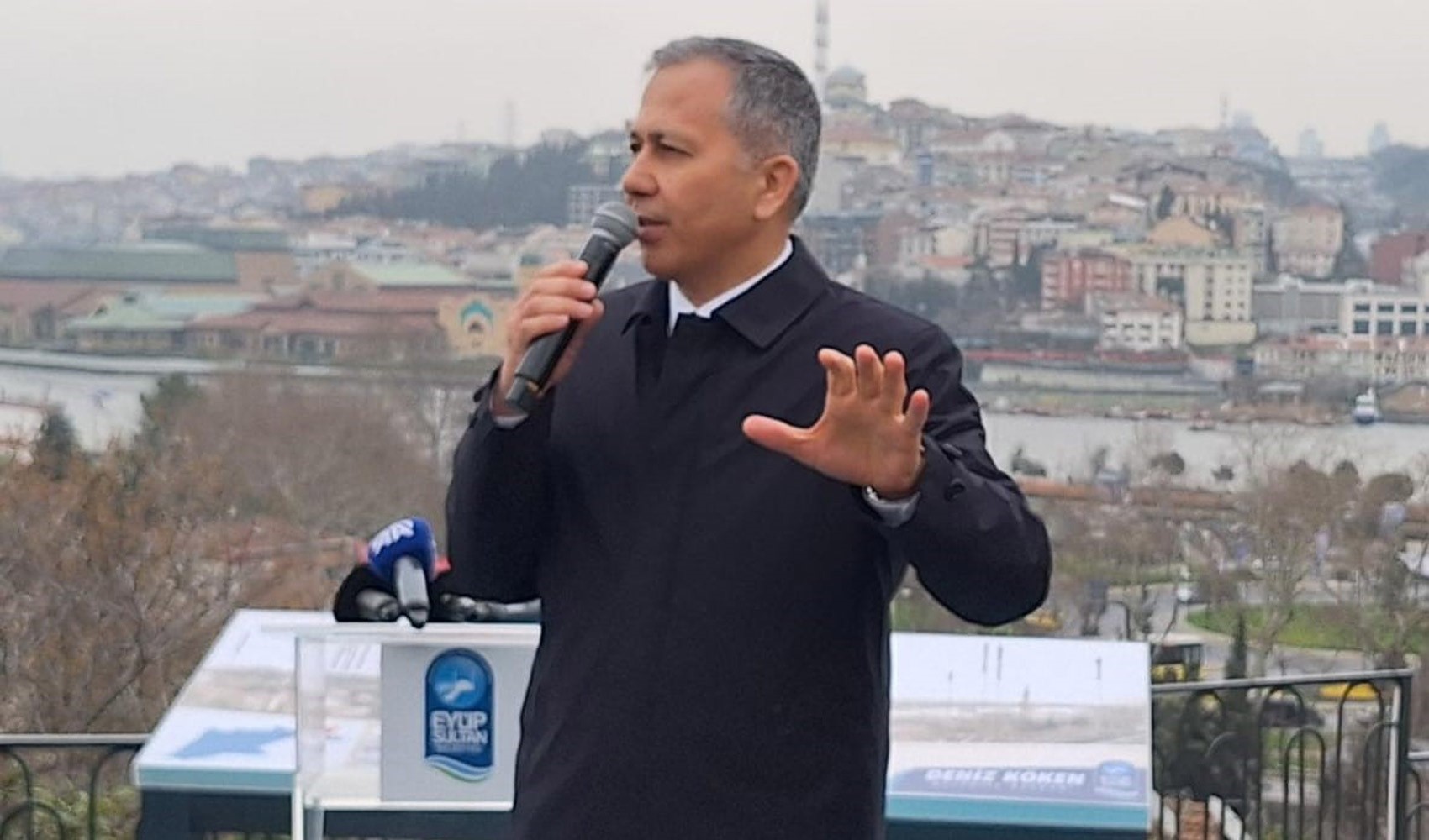 İçişleri Bakanı Yerlikaya, Murat Kurum için oy istedi