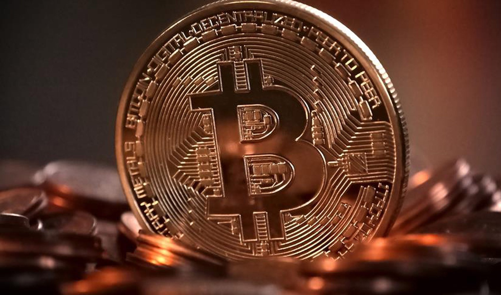 Bitcoin rekor kırdı 70 bin doları aştı!
