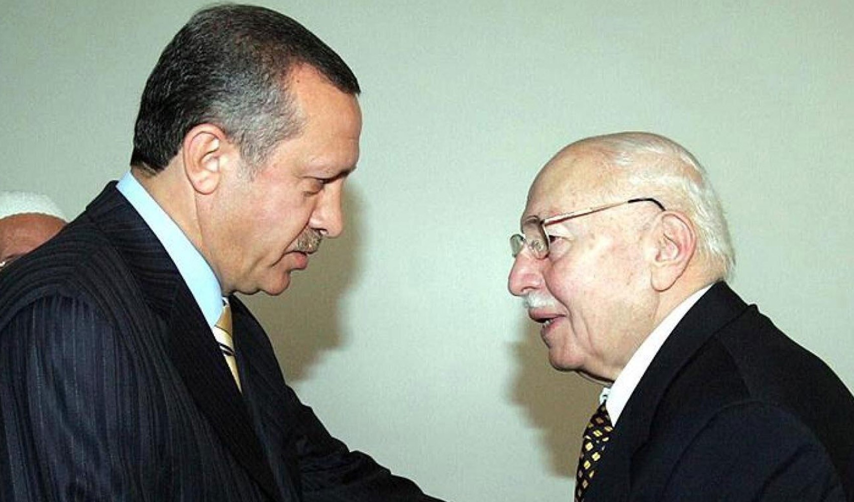 İmamoğlu'ndan Erdoğan'a 'Erbakan' tavsiyesi: 'O kadar güzel anlatmış ki...'