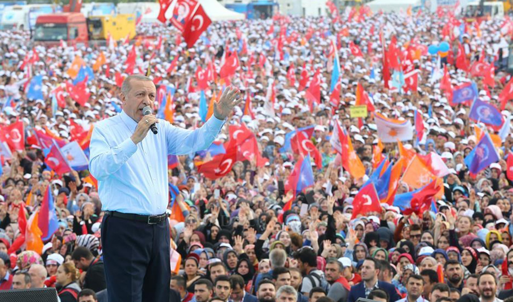 Comizio pre-elettorale dell'AKP: 'Una Grande Istanbul di nuovo'