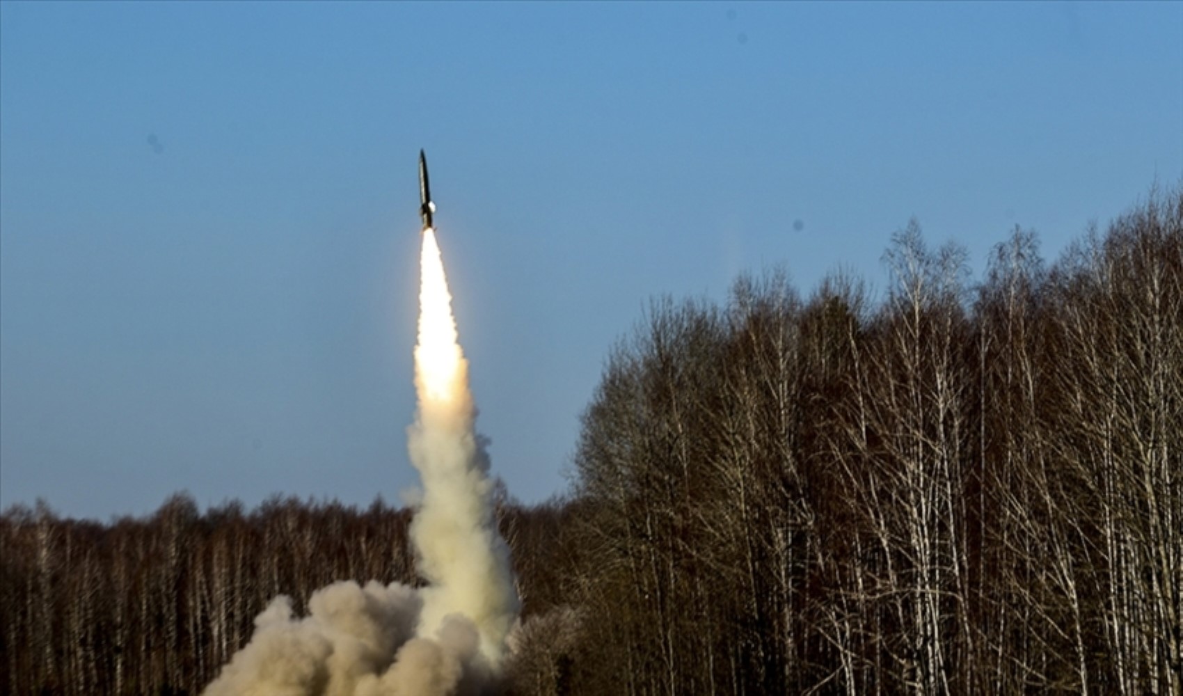 'Hedefleri seçmek için görüntüleri satın alıyor olabilirler' : Rusya ABD uydularını mı kullanıyor?
