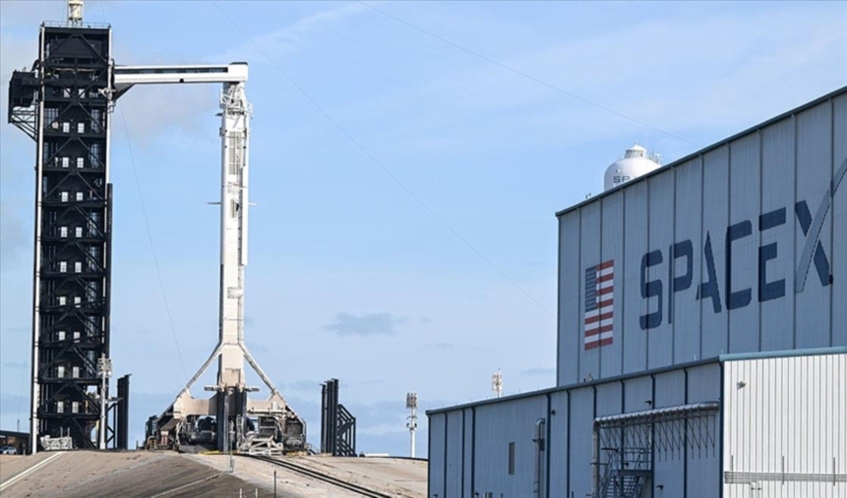 SpaceX casus uydular geliştiriyor olabilir: Gizli anlaşma iddiası
