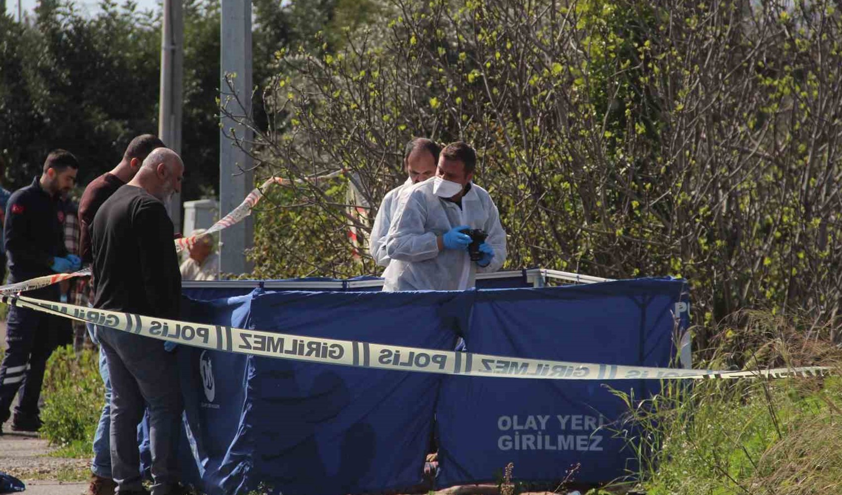 Cadavere di una donna trovato sul ciglio della strada ad Antalya