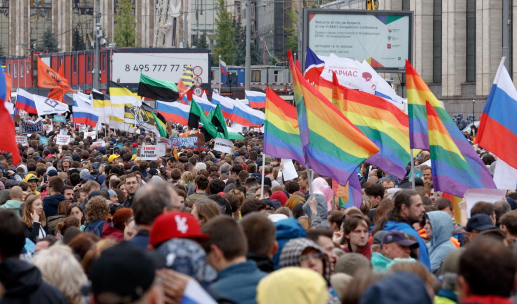 Rusya'da LGBT örgütlenmesi yasaklandı