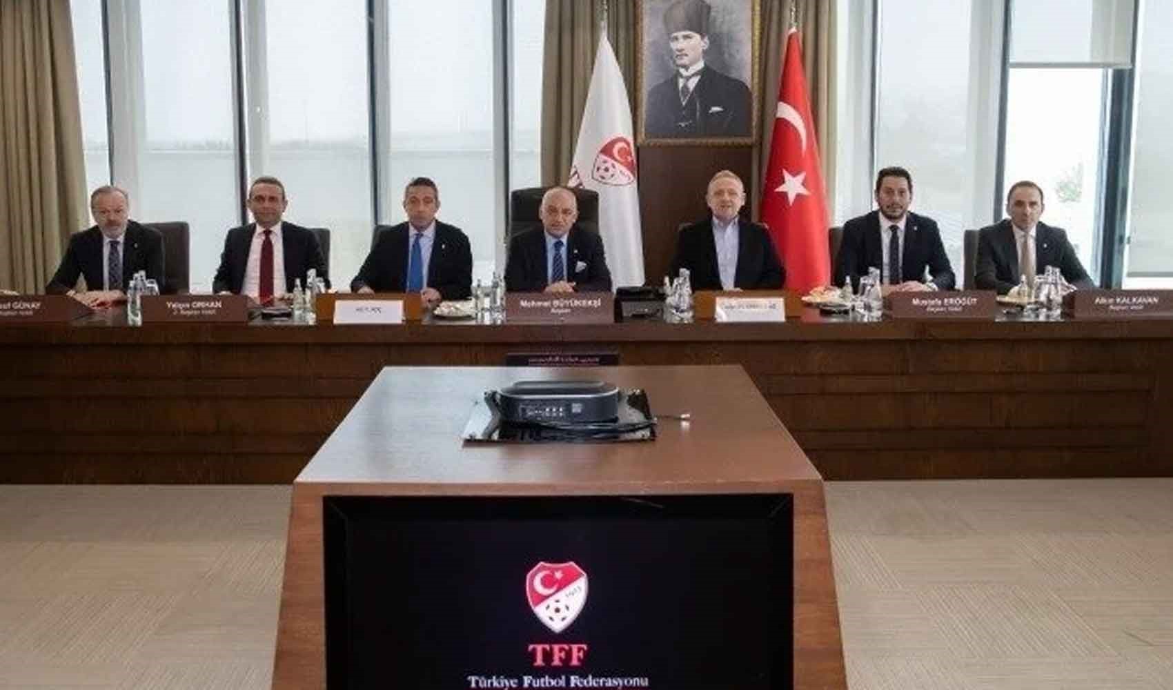 SON DAKİKA: Süper Lig'in yeni yayıncısı belli oldu!