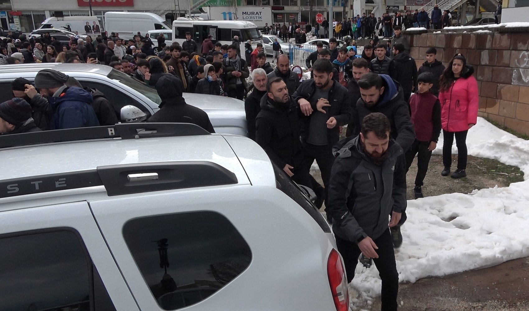 Tatvan’da Nevruz kutlamasında 4 kişi gözaltına alındı