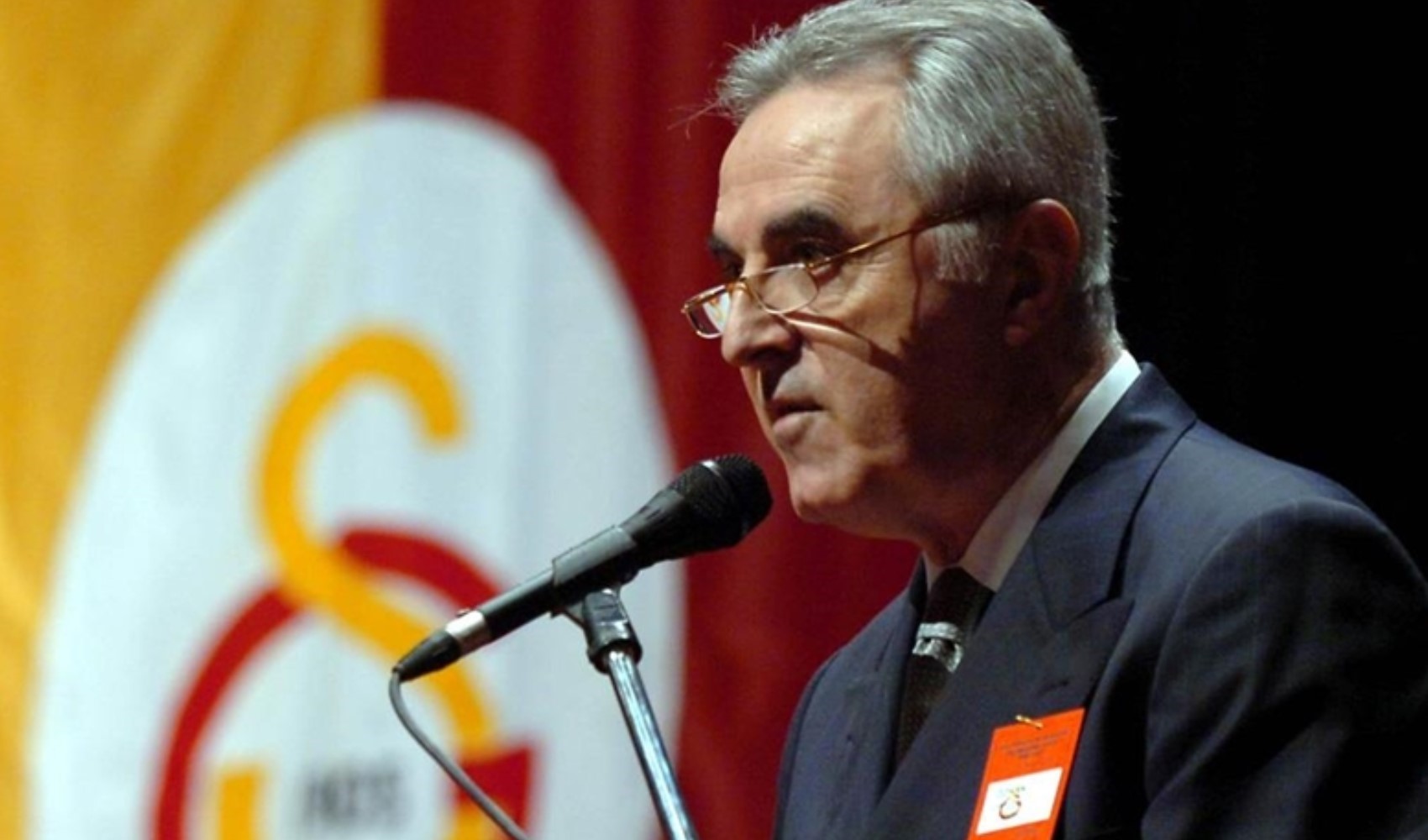 Il Galatasaray ha commemorato Özhan Canaydın nel 14° anniversario della sua scomparsa!