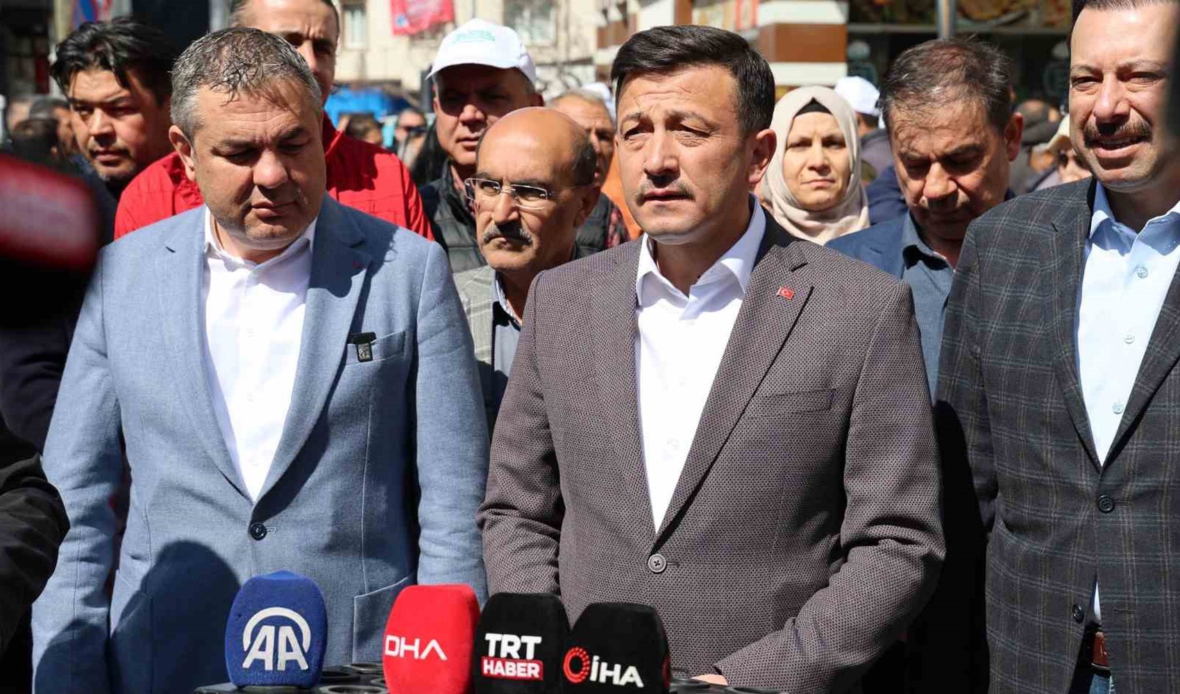 Hamza Dağ’dan Özgür Özel açıklaması: 'CHP’nin en kısa süreli genel başkanı olma korkusu var'