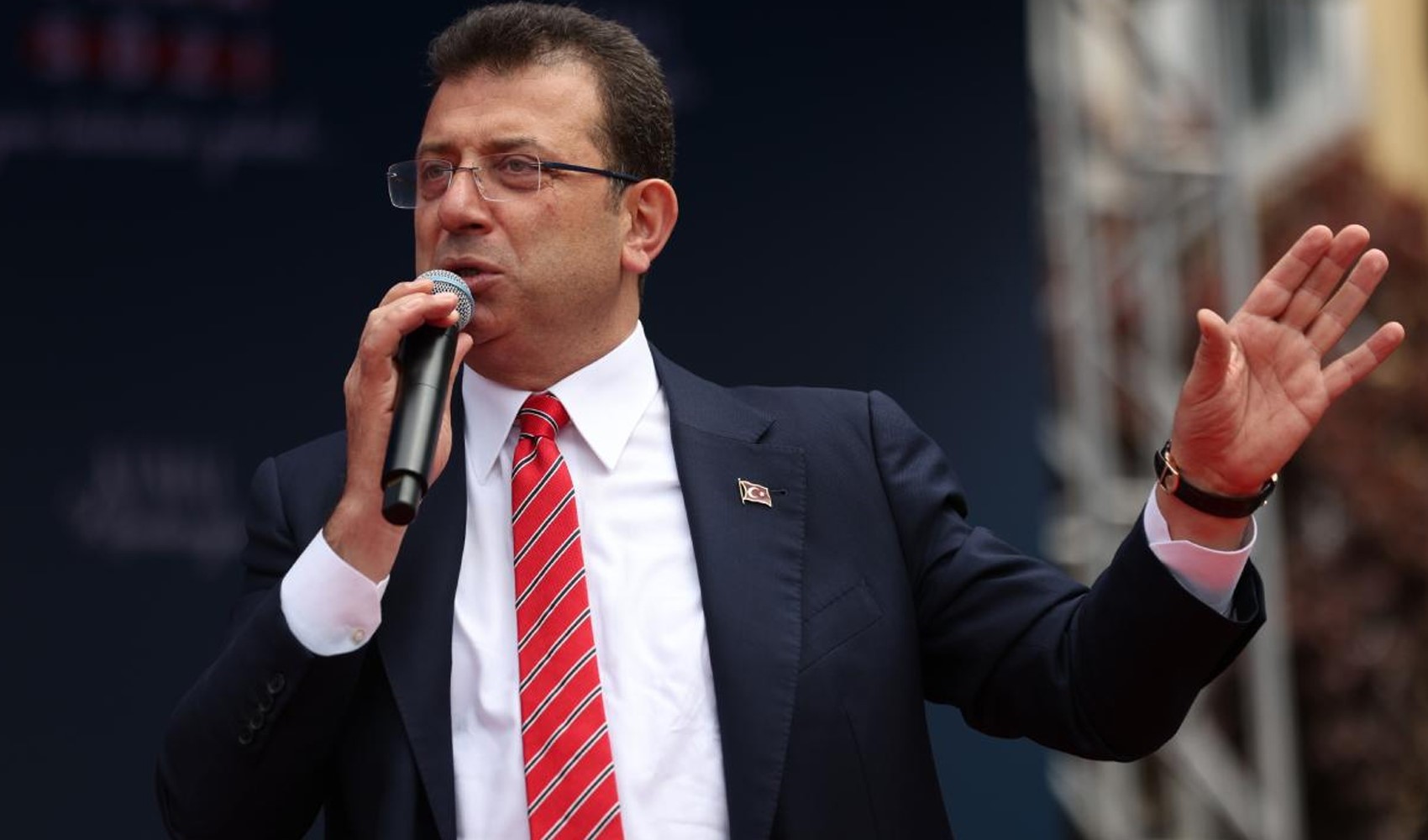 Ekrem İmamoğlu'ndan Esenyurt'ta Kabine tepkisi: 'Ankara'dan gelen 17 arkadaş...'