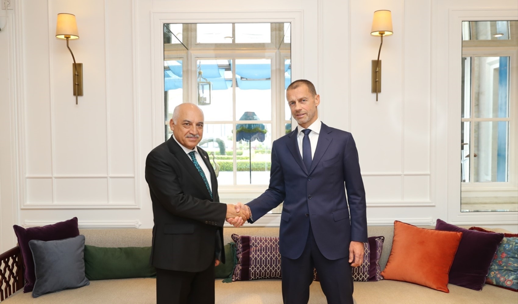 Mehmet Büyükekşi ve UEFA Başkanı Ceferin bir araya  geldi!