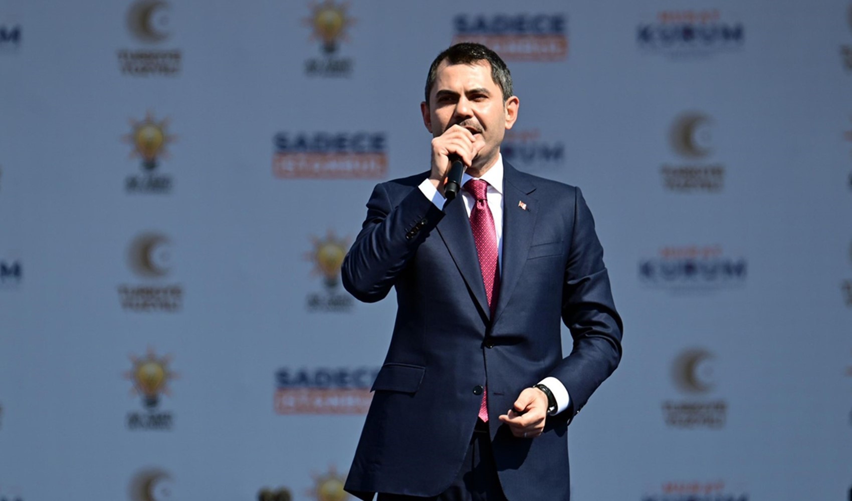 Murat Kurum attacca İmamoğlu durante il comizio 'Una Grande Istanbul di nuovo'