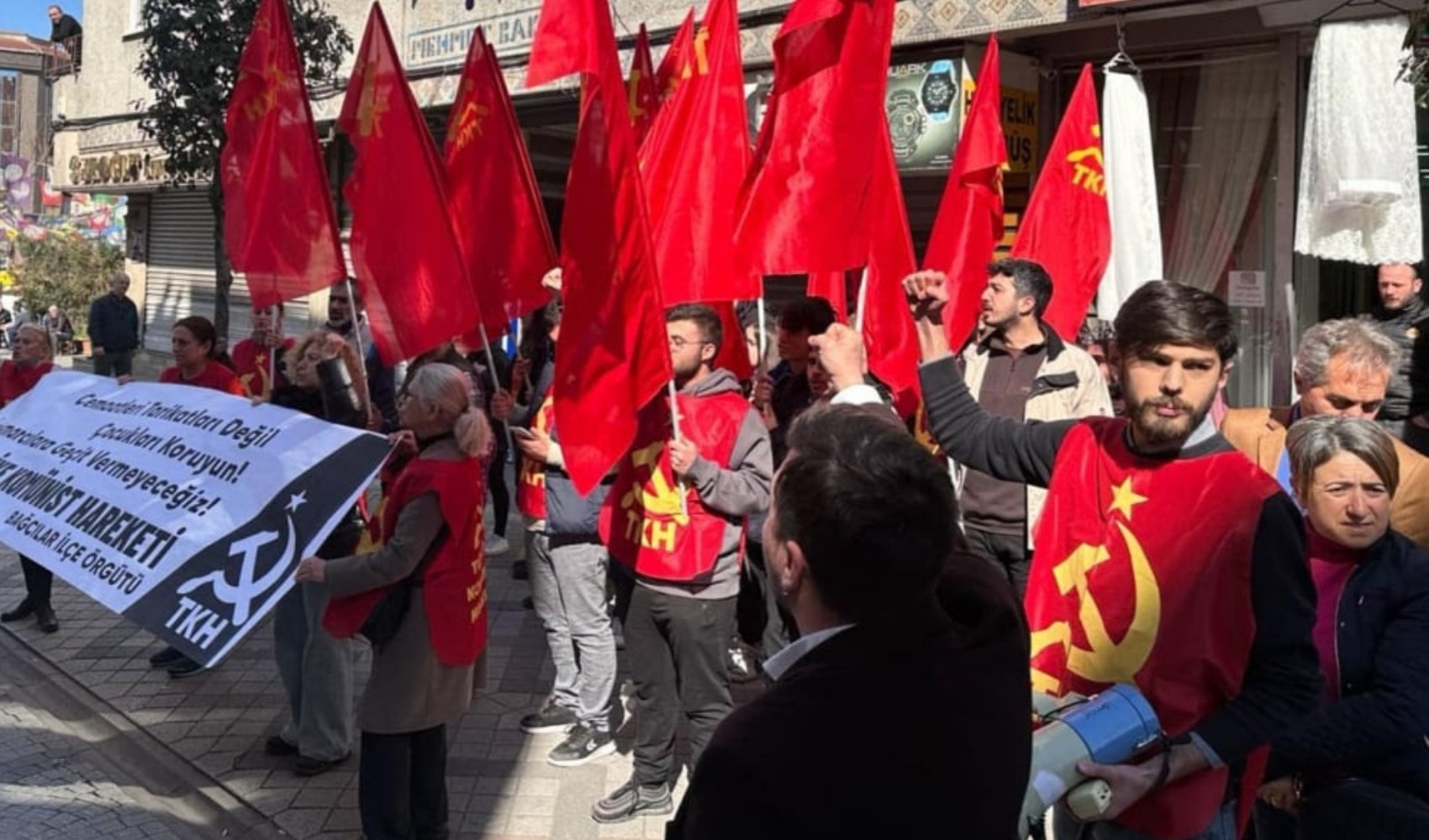 Reazione del TKH agli abusi sui minori a Bağcılar: 