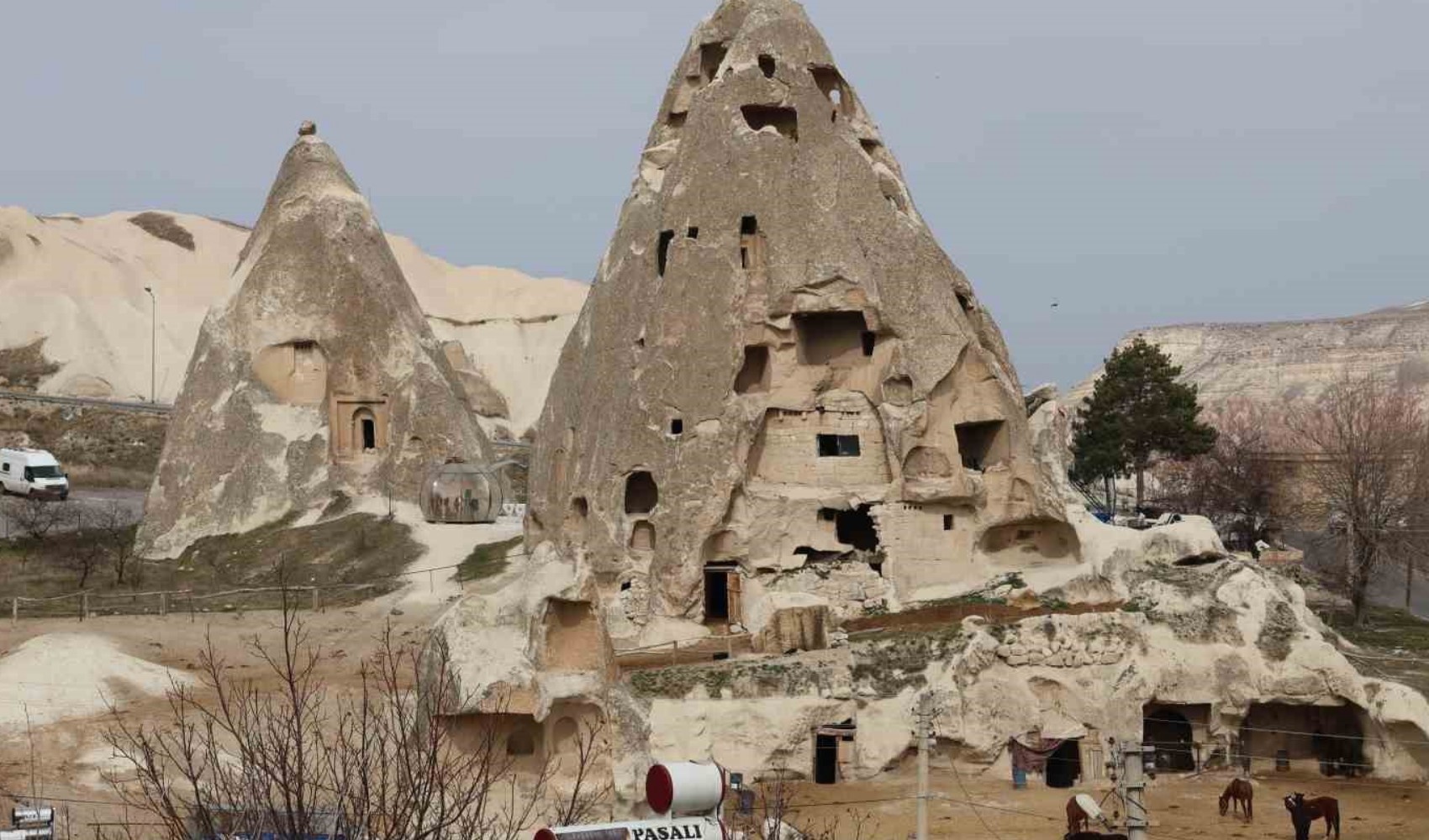 Kapadokya'da bulunan peribacaları restore ediliyor