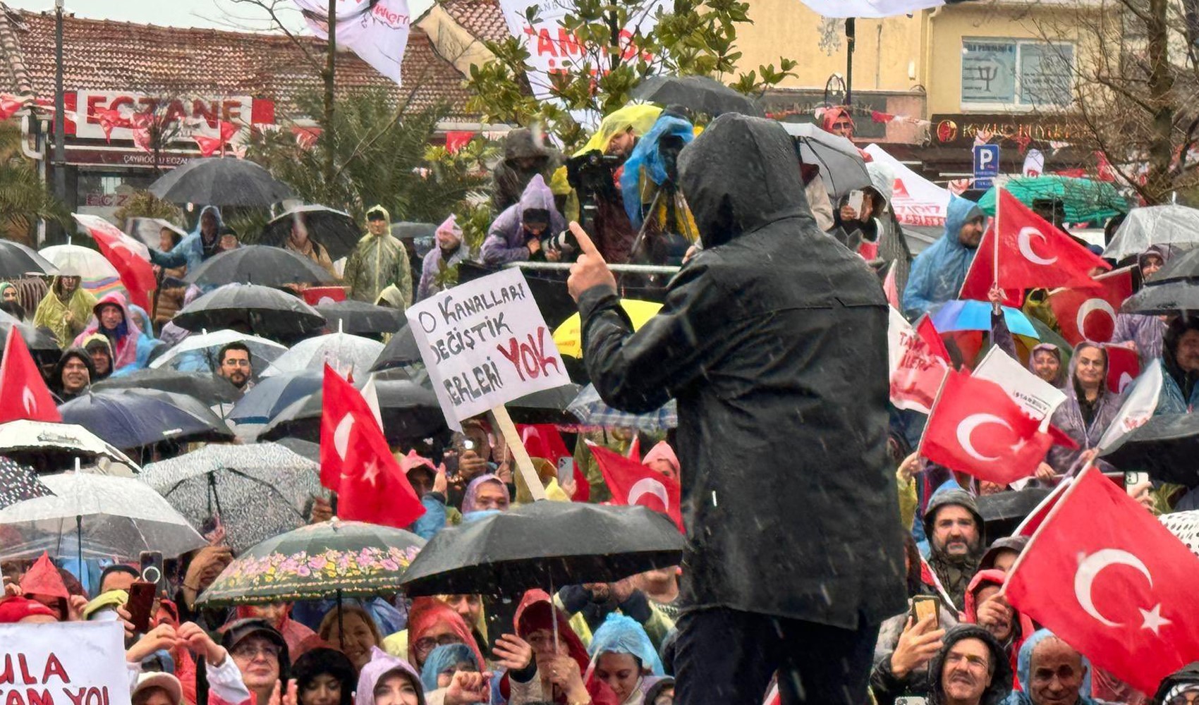 İmamoğlu'ndan Kurum eleştirisi: 'Ankara'daki sus derse hepsi susar'