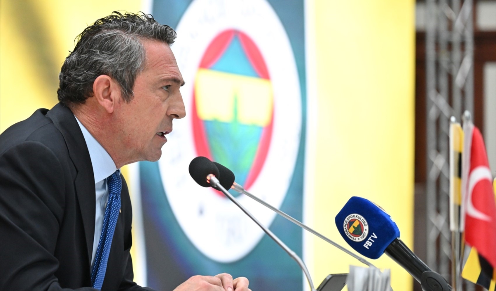 Fenerbahçe'de genel kurul öncesi toplantı kararı!