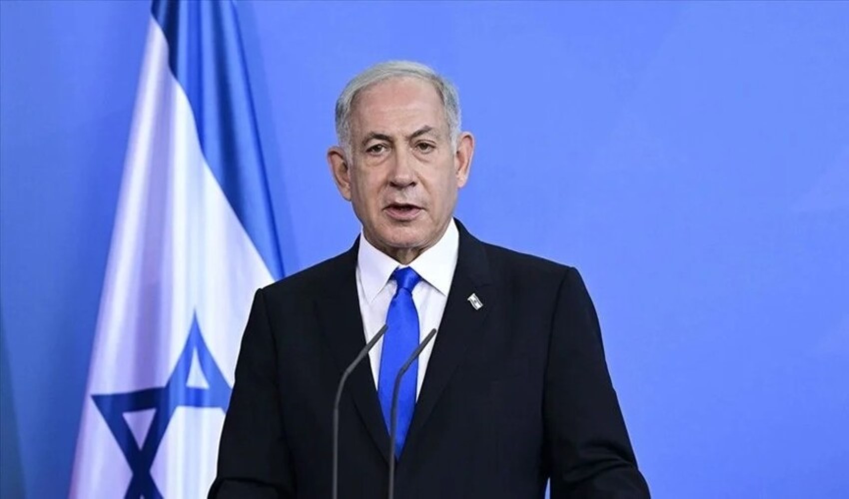 Netanyahu'nun Haredileri askere alma planı protesto ediliyor: İsrail'de hükümet düşecek mi?