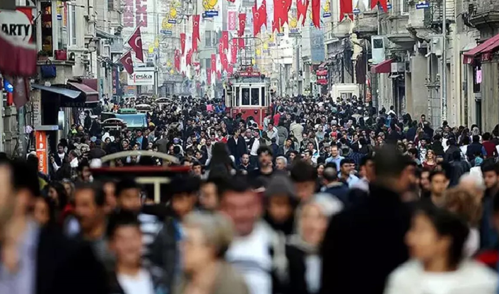 İstanbul'un 2 aylık turist sayısı belli oldu