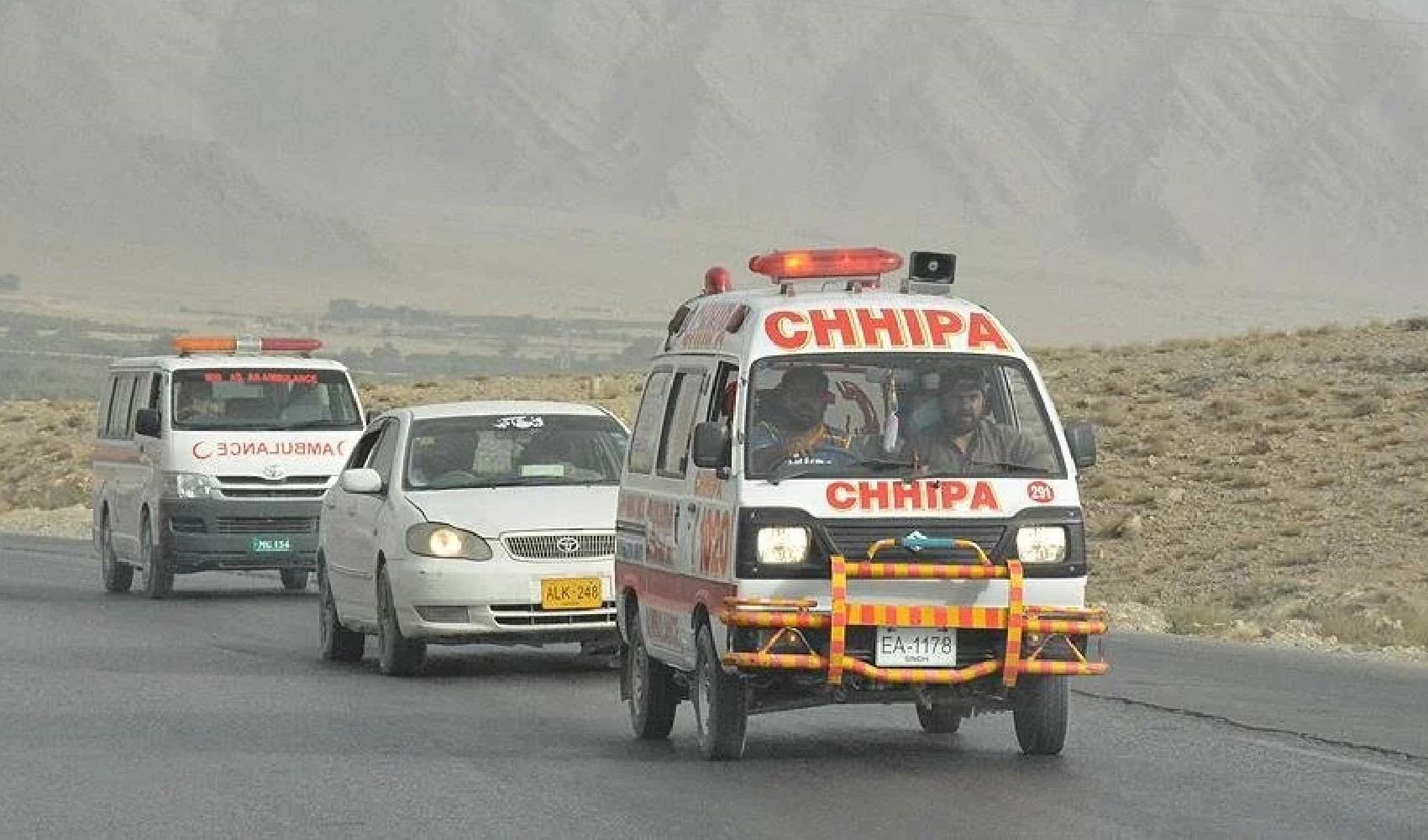 Pakistan'da düzenlenen bombalı saldırıda 5'i Çinli 6 kişi öldü