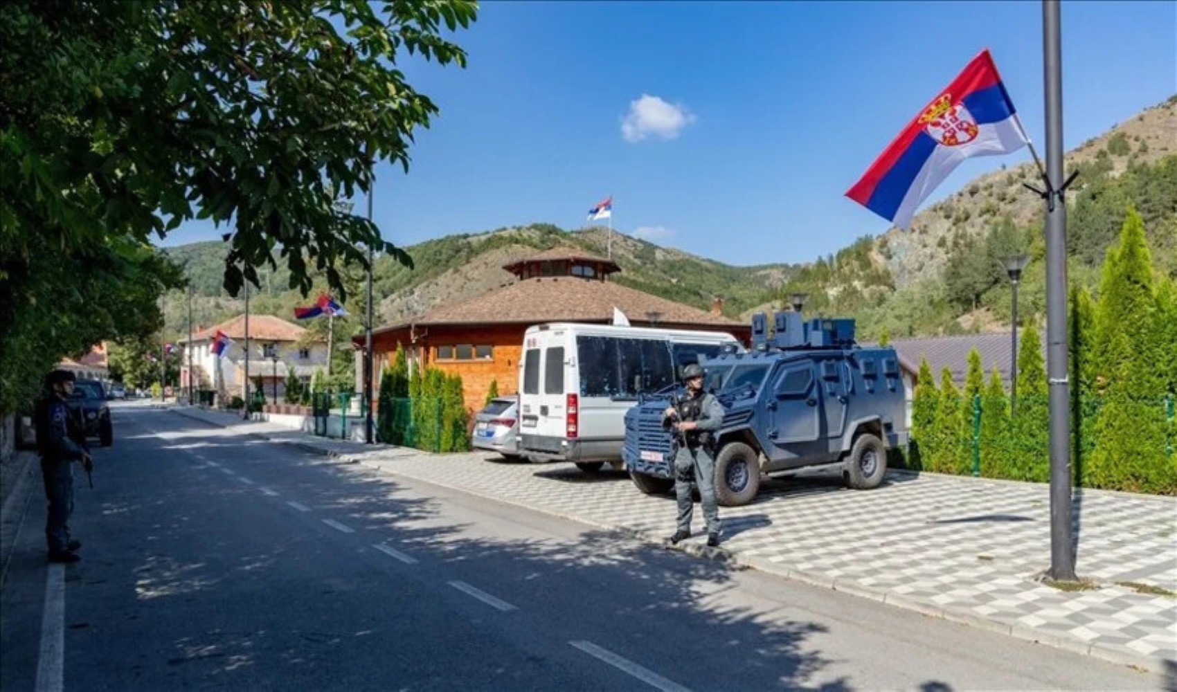 Sırbistan Kosova'ya saldıracak mı? Vucic'ten 'savaşacağız' mesajı