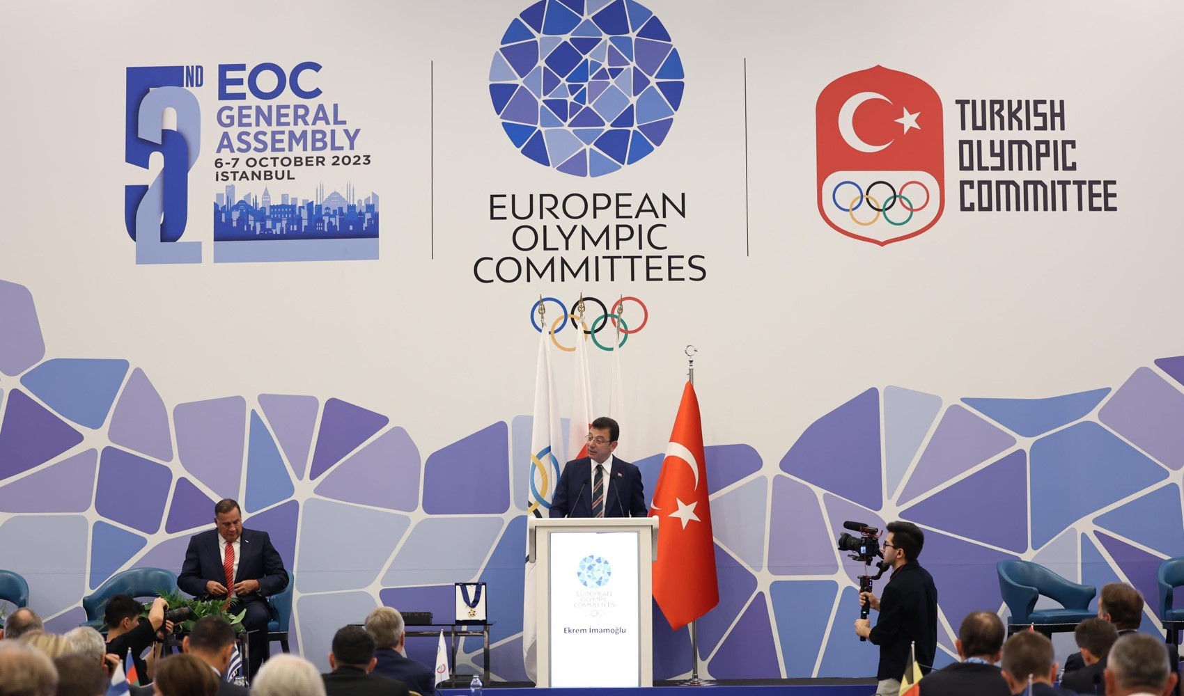 Son Dakika... İBB Başkanı Ekrem İmamoğlu duyurdu: 2027 Avrupa Oyunları İstanbul'da düzenlenecek