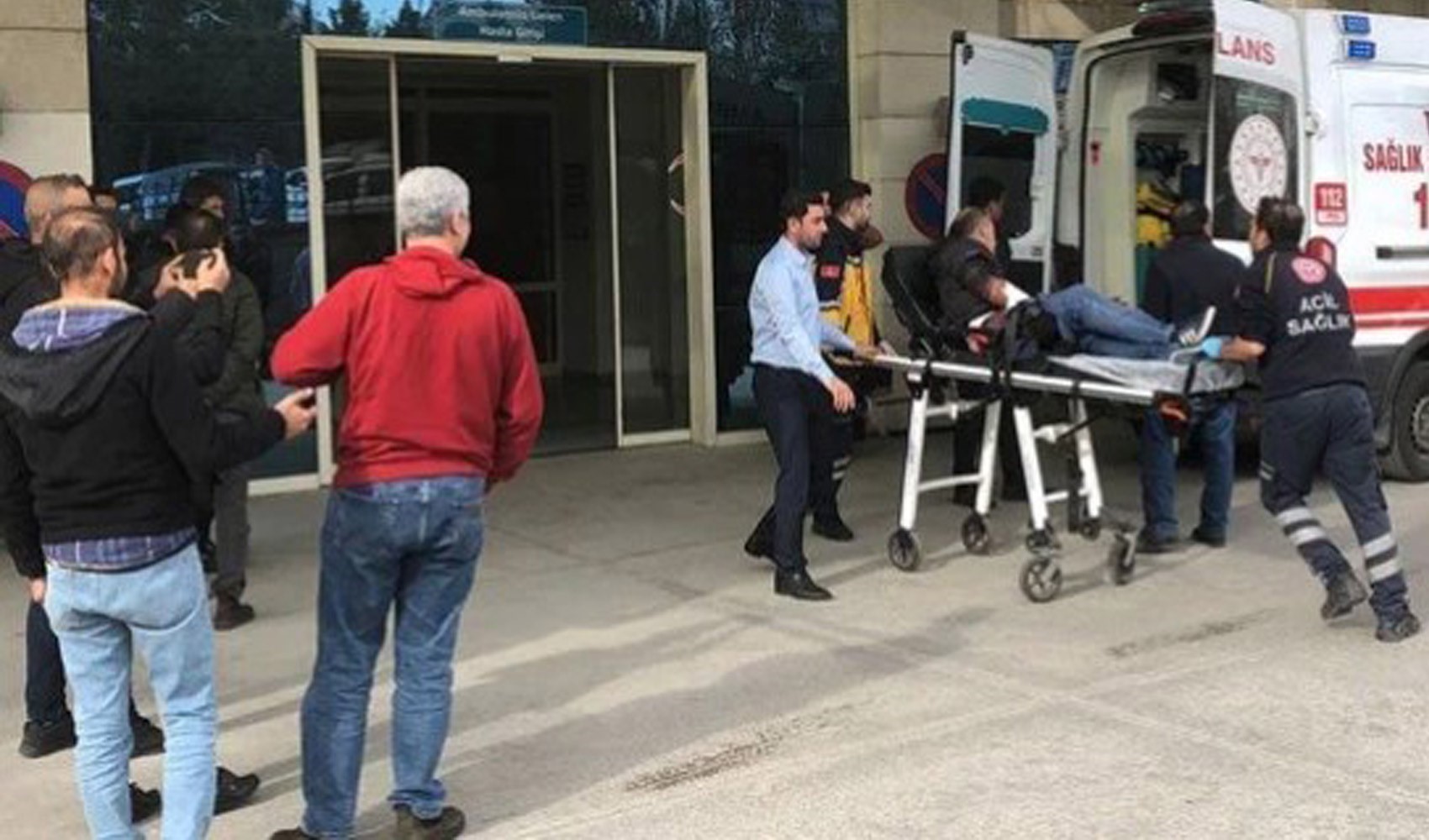 Scontro per le elezioni del capo villaggio: 8 feriti, tra cui un poliziotto