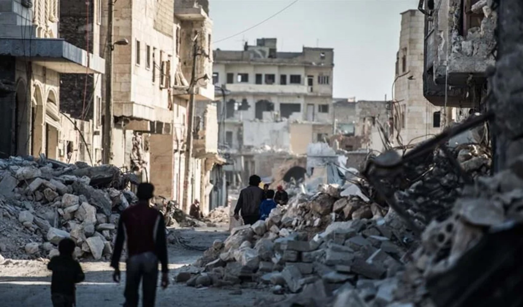 Suriye'ye hava saldırısı: 2 yaralı