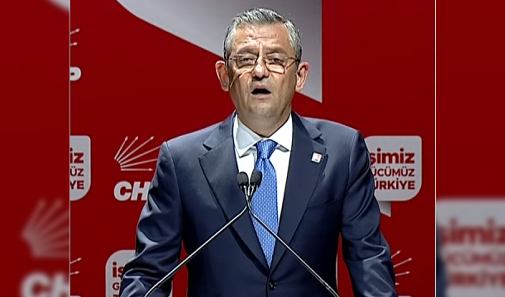 CHP Genel Başkanı Özgür Özel'den zafer açıklaması: Gözleri doldu...