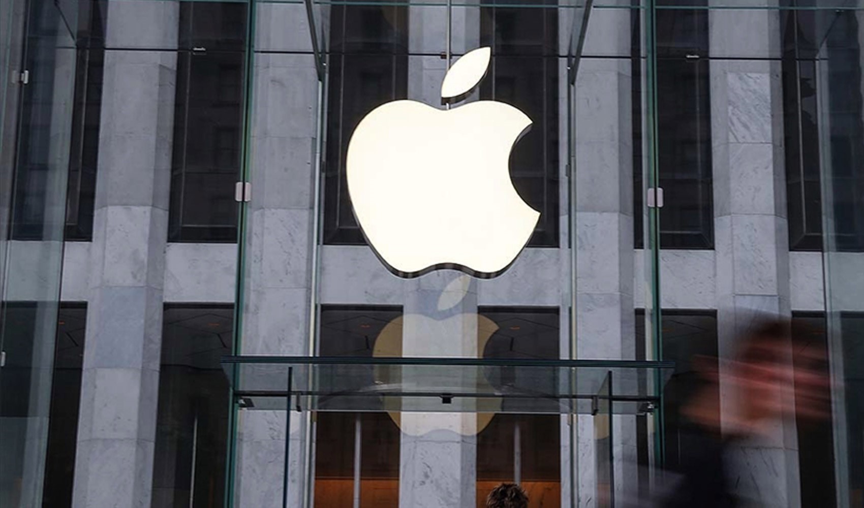 Apple'dan yılın ilk zammı: En pahalı iPhone,100 bin TL'yi geçti