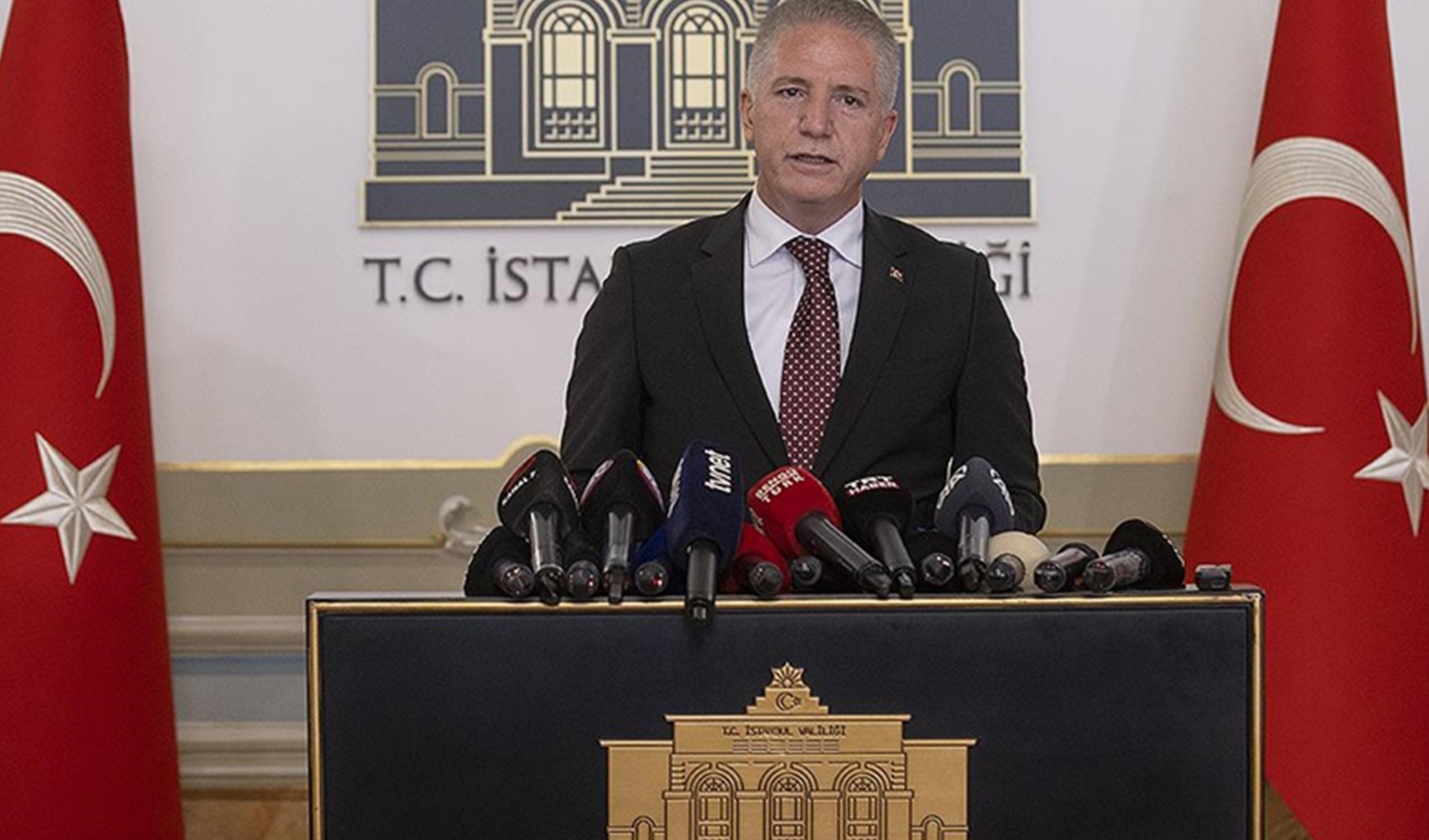 İstanbul Valisi Davut Gül: 'Bir olumsuzluk tespit edilmemiştir'