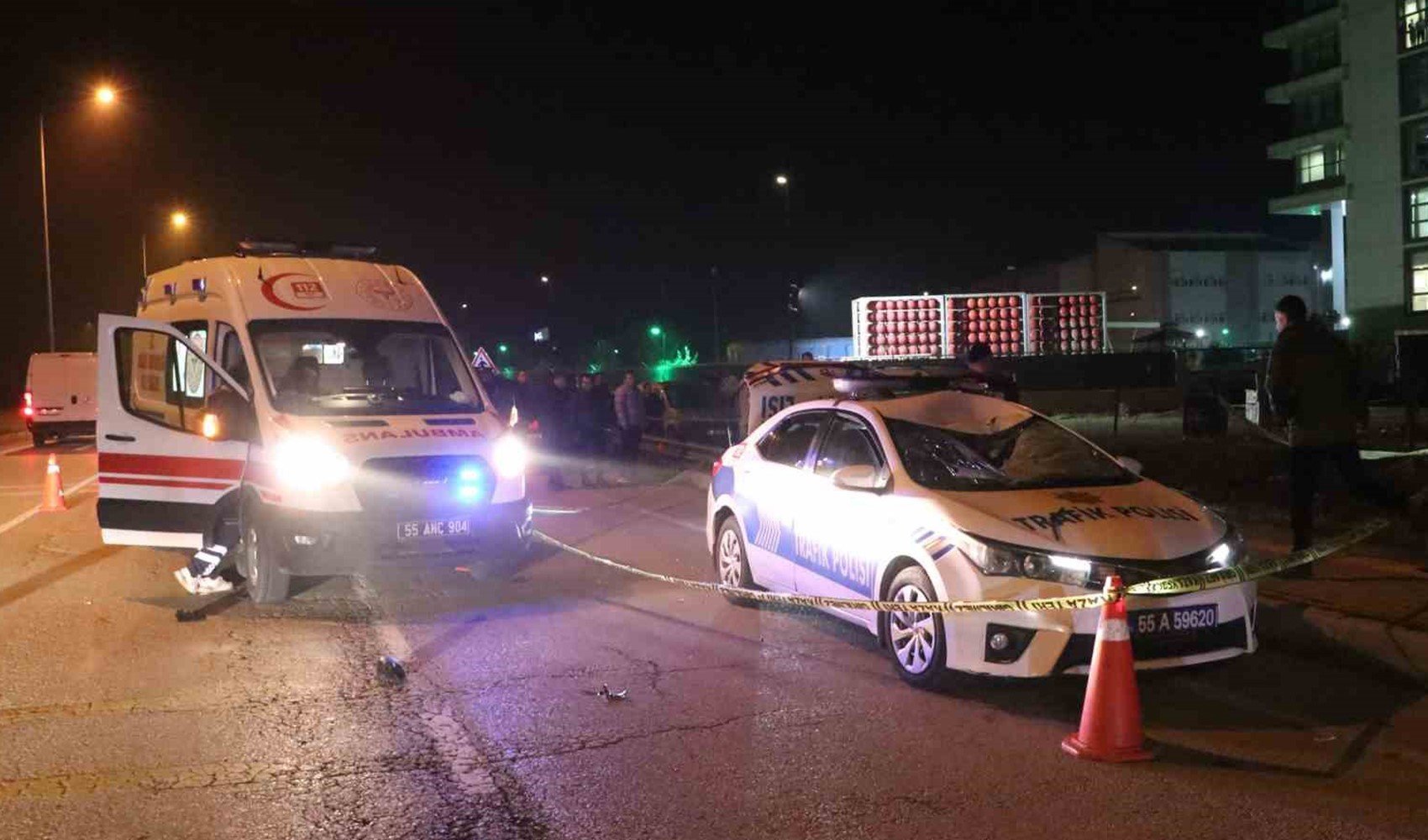 Samsun'da karıştığı kazadan kaçan zanlı polislere çarptı: 1 şehit, 1 yaralı