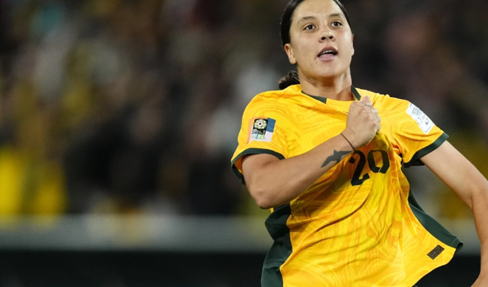 Kadın Futbol yıldızına 'ırkçı taciz' davası: Suçlamaları reddetti!