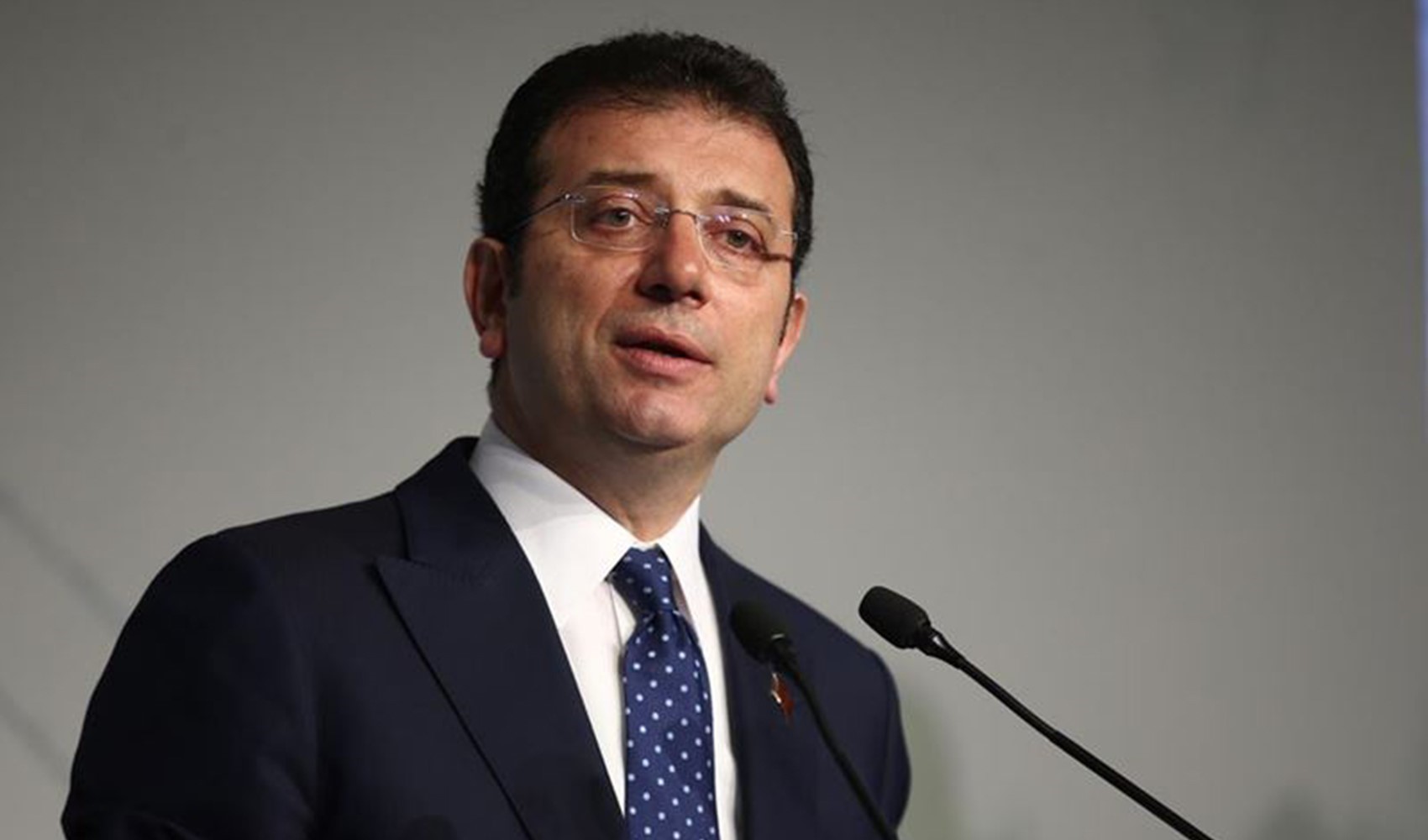 İmamoğlu'ndan Bakan Şimşek açıklaması: 'İtibarını bir acemi adaya ezdirme'
