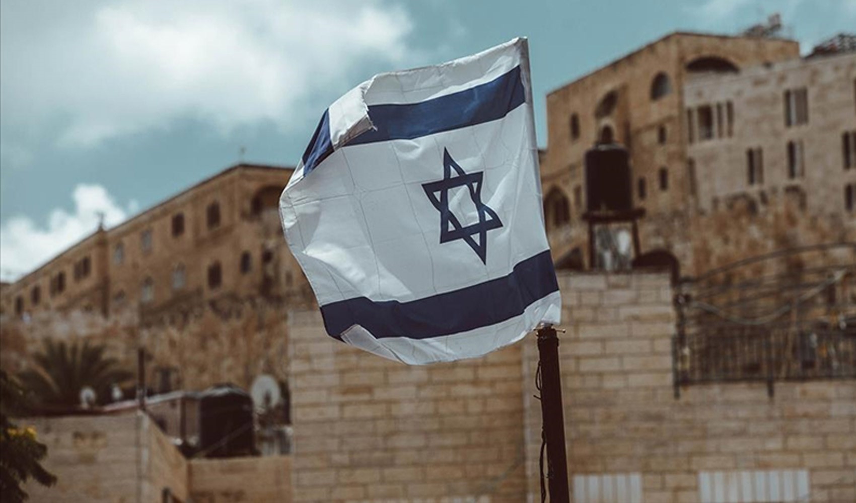 İsrail, Mescid-i Aksa'ya belirli sayıda Müslüman’ın girmesine izin verecek
