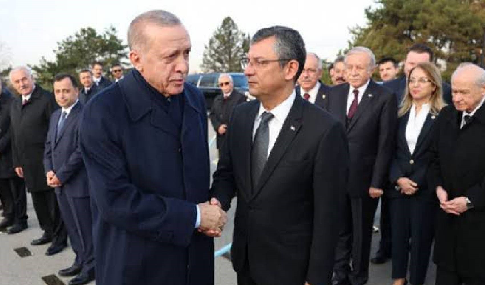 Özel, 'diyalog' çağrısı yapmıştı! Murat Yetkin: Erdoğan partide tasfiye operasyonuna hazırlanıyor
