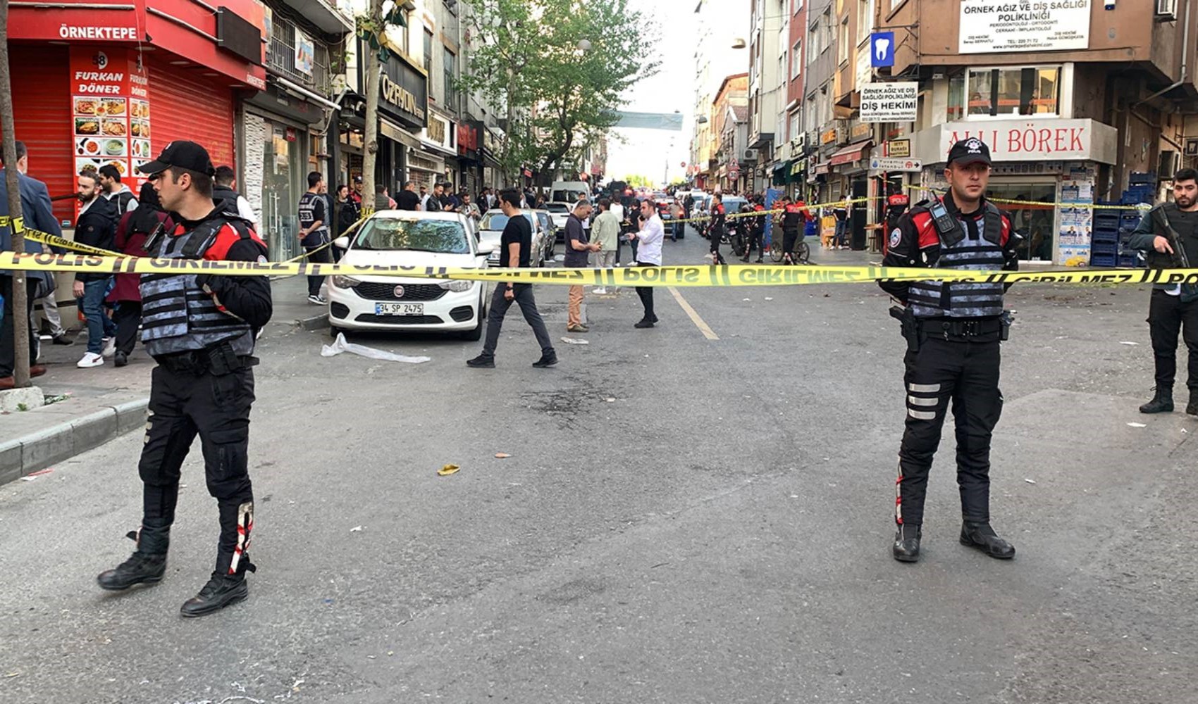 İstanbul'un göbeğinde silahlı saldırı: Ölü ve çok sayıda yaralı var