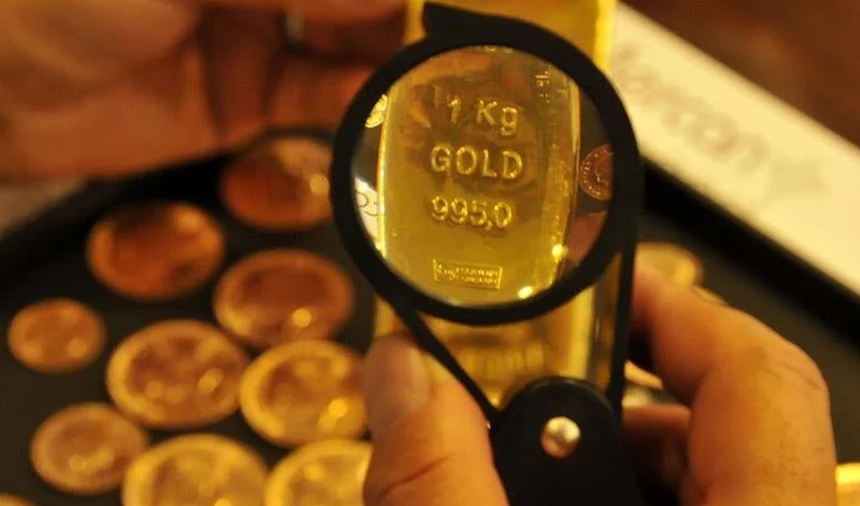 Altının kilogram fiyatı 2 milyon 605 bin liraya geriledi