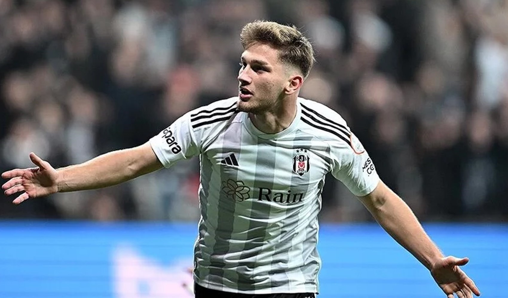 Beşiktaş'ın genç yıldızı Semih Kılıçsoy: 'Hedefim A takımda kalıcı olmak'