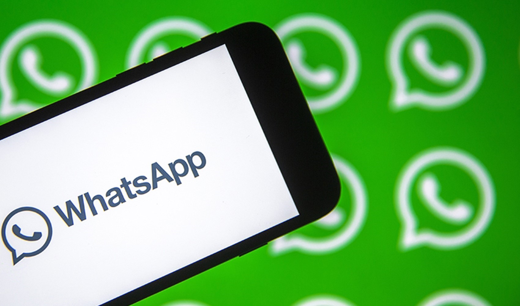 WhatsApp durum paylaşımlarına etiketleme özelliği geliyor!