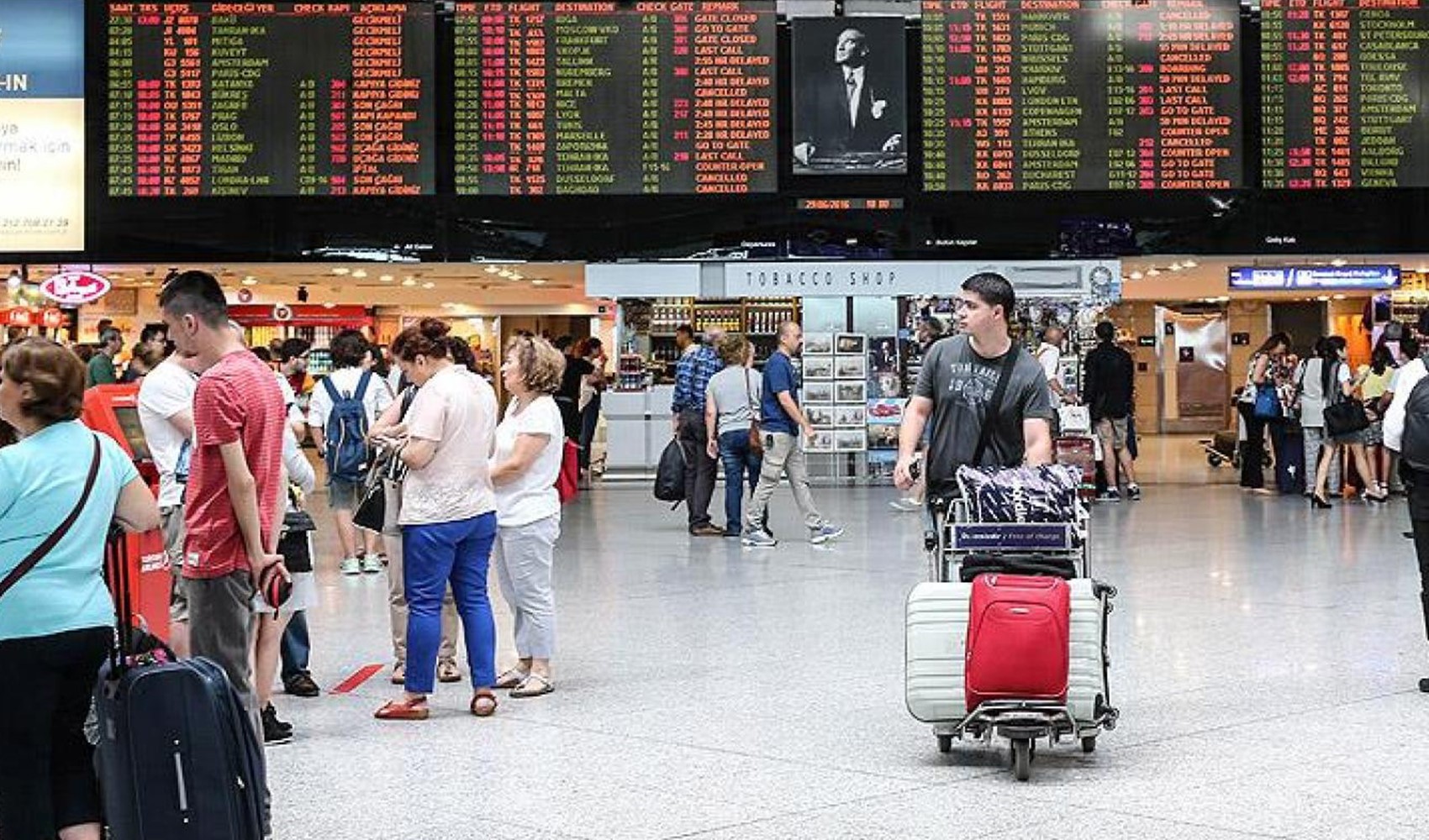 Yerli turist tatil için yurt dışını tercih ediyor: 'Döviz bırakmasının önüne geçilmeli'