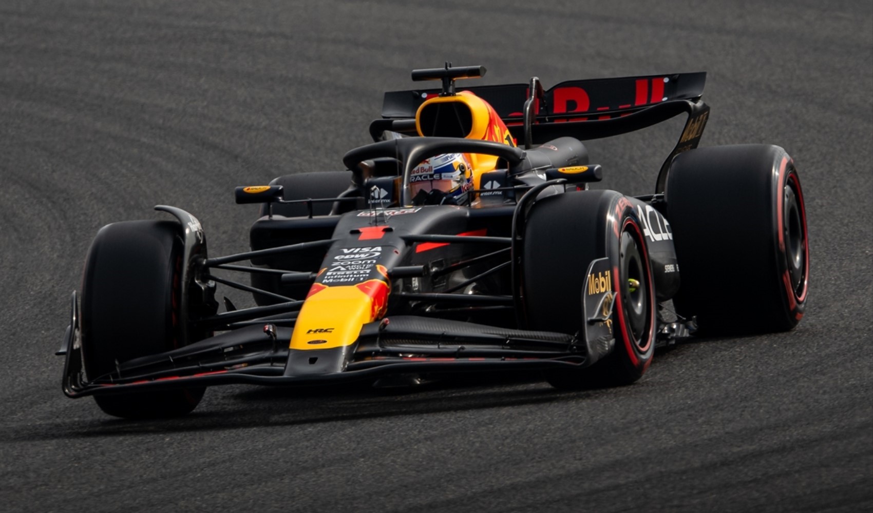 Verstappen 6.kez pole pozisyonunda, Hamilton 18. sırada!