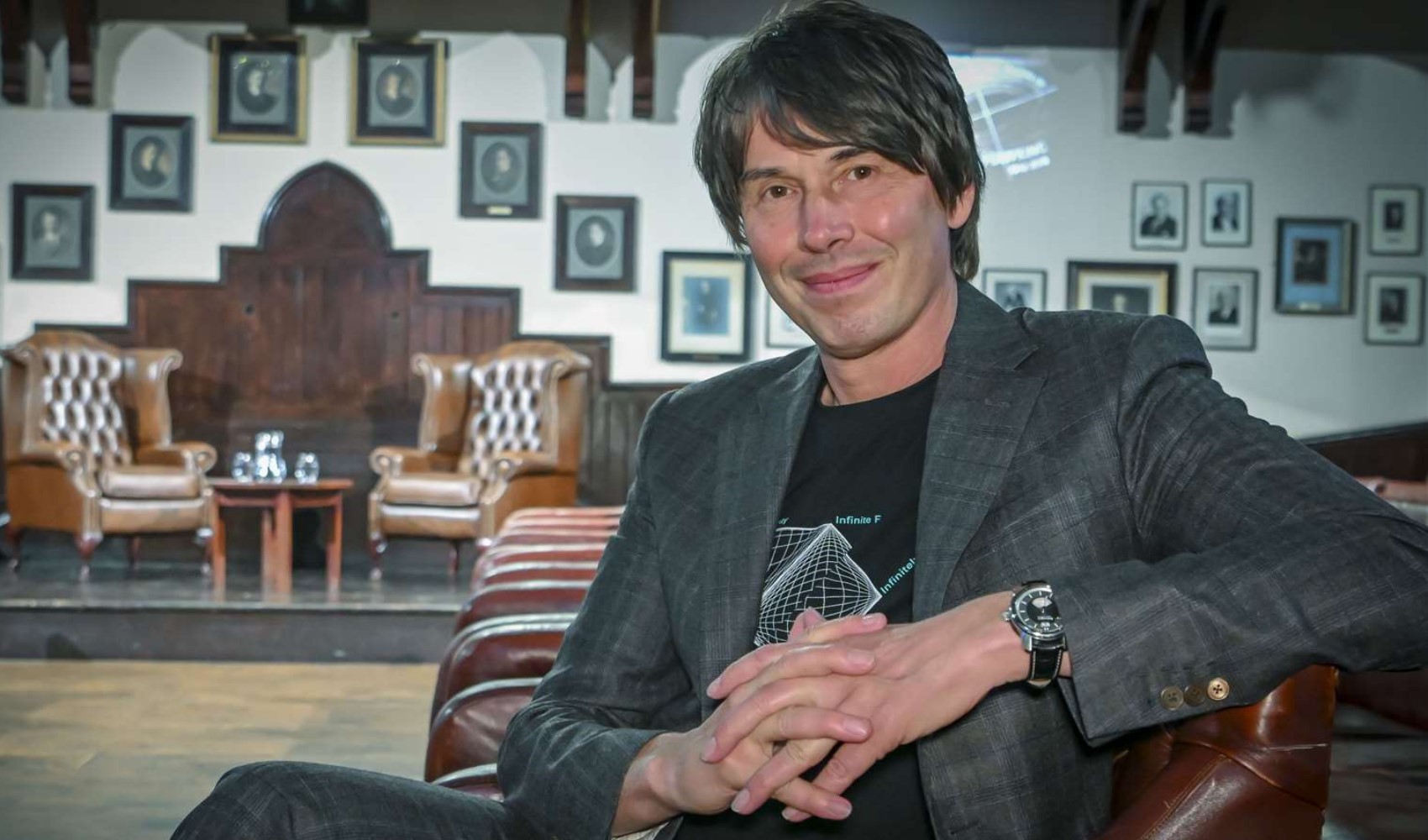 İngiliz fizikçi Brian Cox'dan fotoğraflı İstanbul paylaşımı