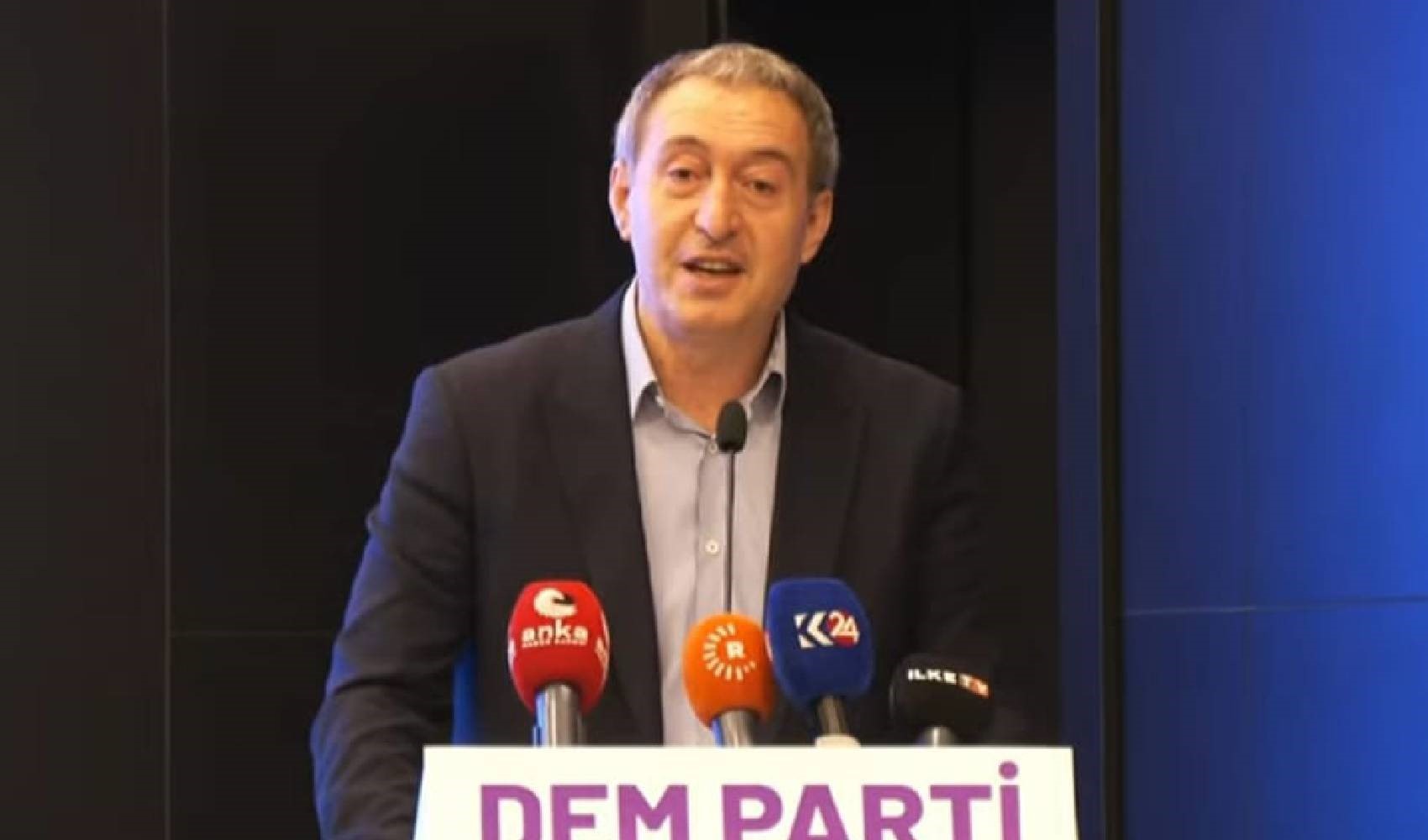 DEM Parti'den 'kapatma' açıklamalarına tepki: 'Bize parmak sallamasınlar...'