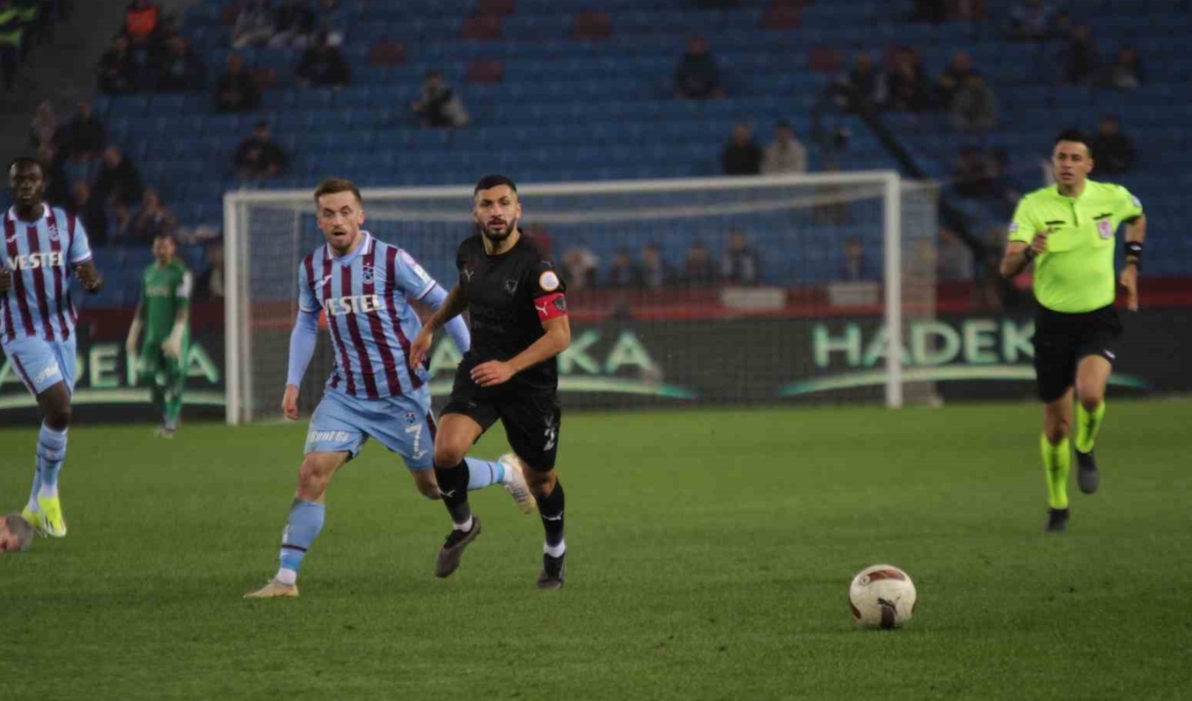 Trabzonspor-Fatih Karagümrük maçının ilk 11'leri açıklandı