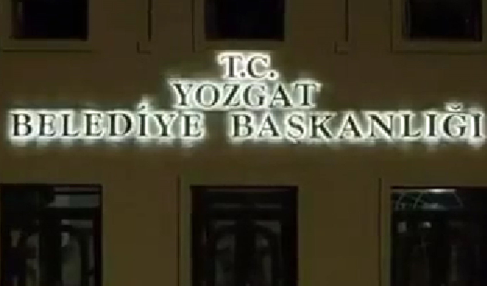 AKP’den YRP’ye geçen belediyeden Atatürk’lü paylaşım! 'Ne mutlu Türk'üm diyene'
