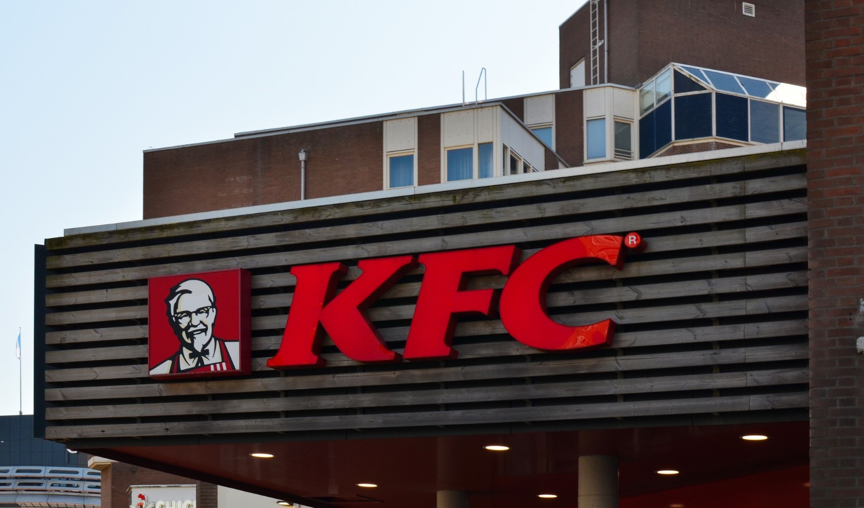 KFC boykot nedeniyle şubelerini kapatıyor
