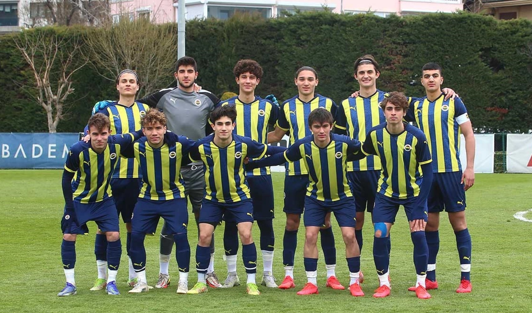 Fenerbahçe U19 takımı ile ilgili o gerçek ortaya çıktı: Erteleme olacak mı?