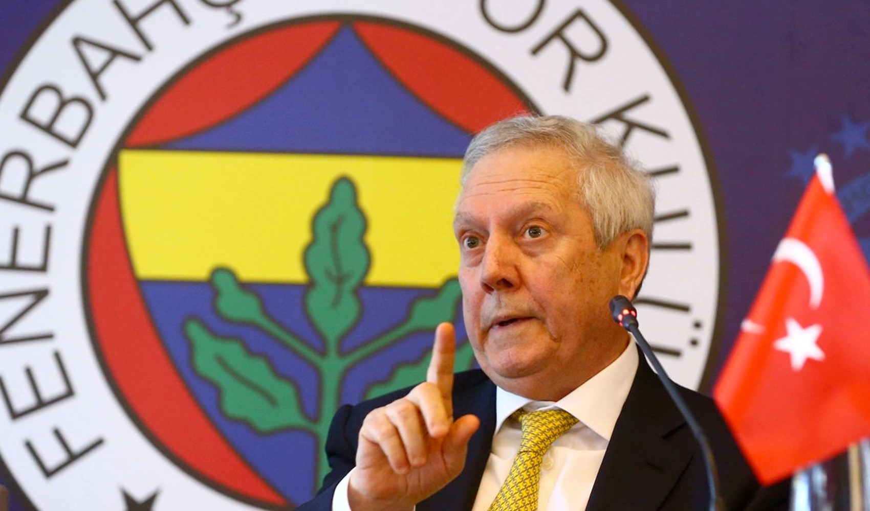 Aziz Yıldırım’dan Fenerbahçe yönetimine ‘Süper Kupa’ tepkisi! 'Formamıza yapışmış bir hakaret...'
