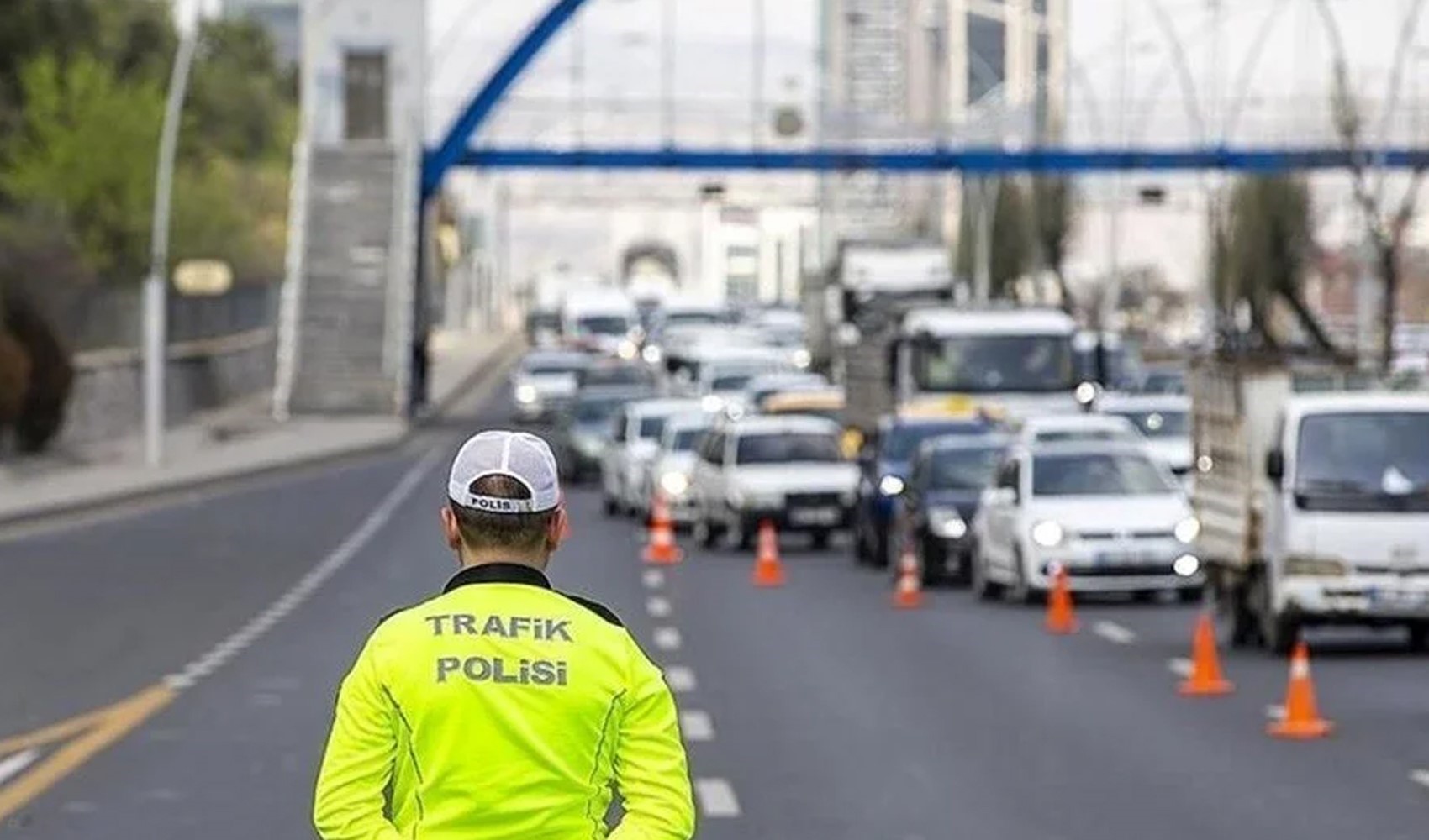 İçişleri Bakanı Yerlikaya, bir haftalık trafik denetimi verilerini açıkladı