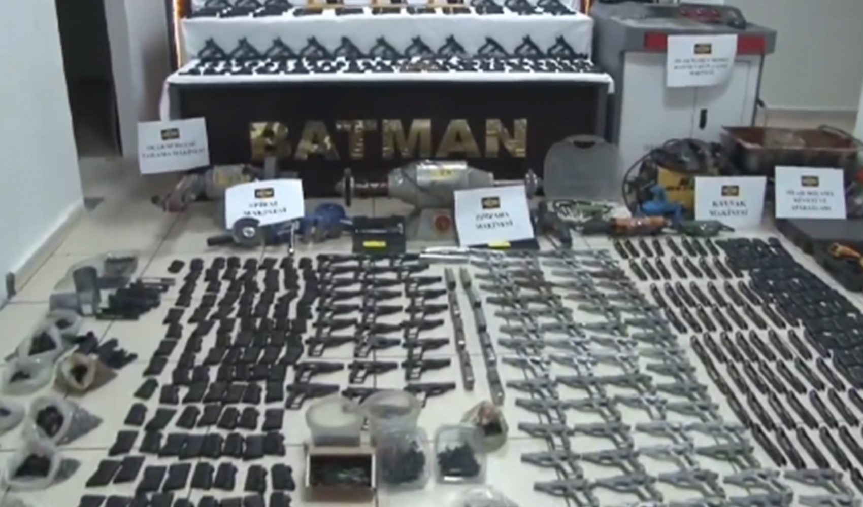 Son Dakika: Batman’da silah kaçakçılarına Mercek-18 operasyonu!