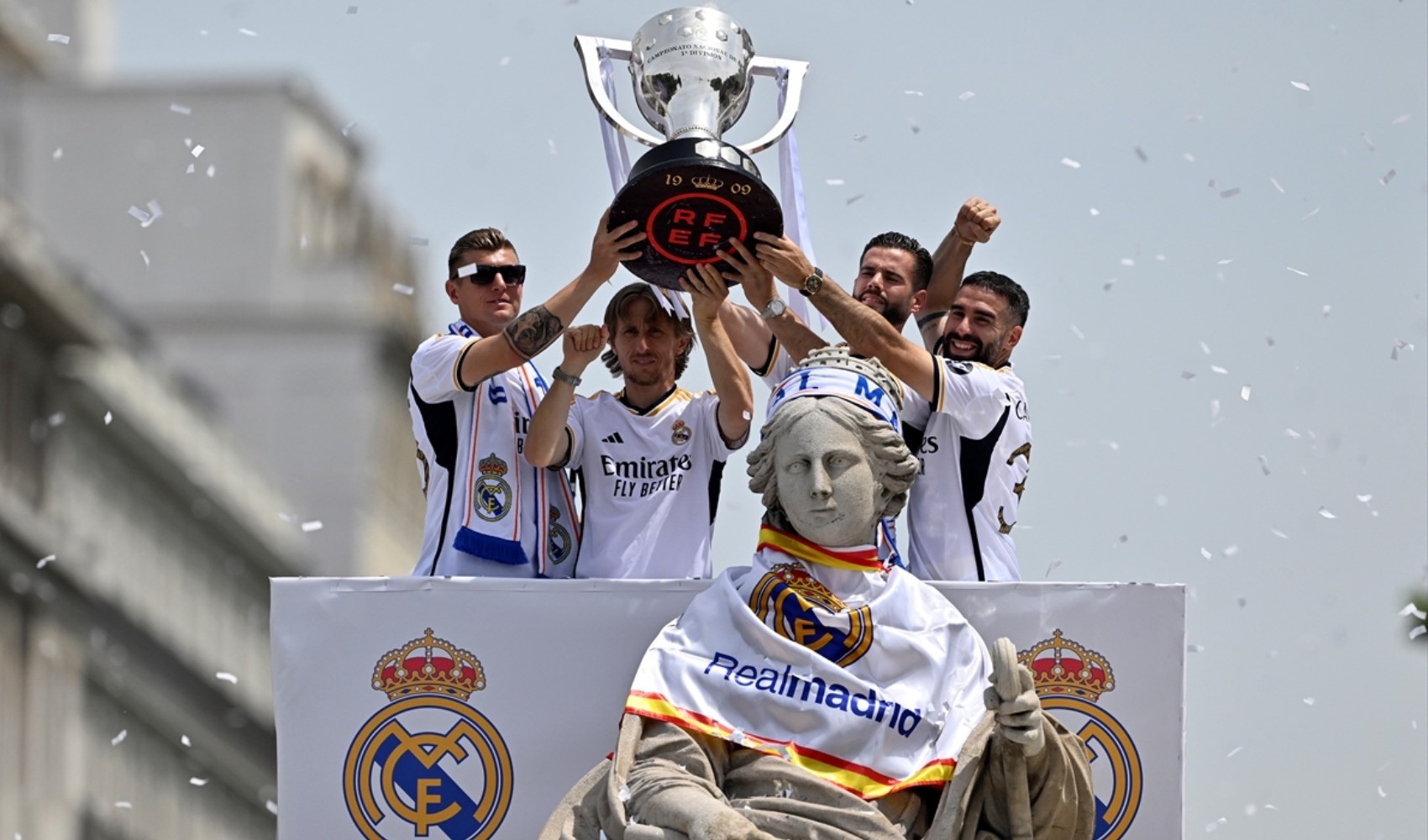 Real Madrid'den şampiyonluk kutlaması: Hala Madrid!